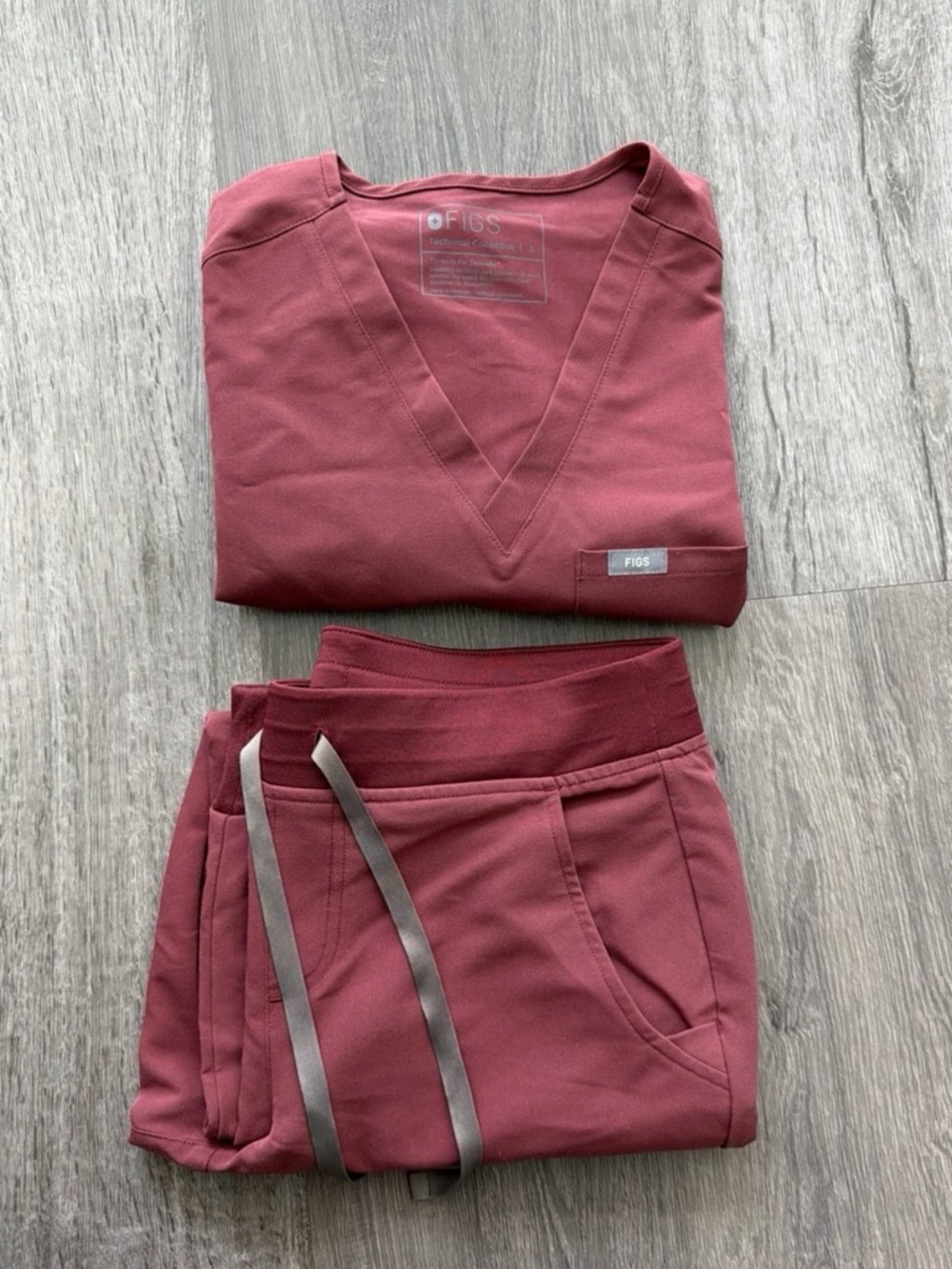 Figs Scrub set in Dark Cherry